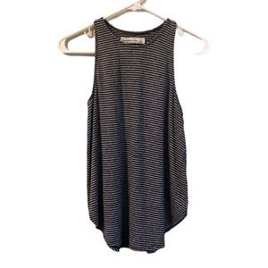 🎃2 for$15!🎃Abercrombie and Fitch tank size small
